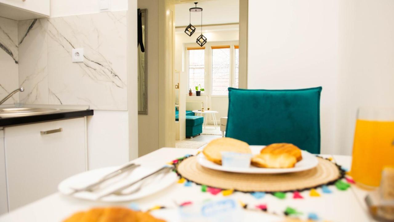 Cute And Sunny Studio - Central Location Saraievo Exterior foto